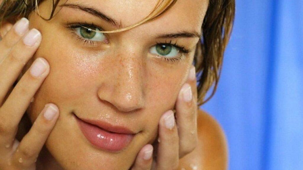 Come eliminare i brufoli dal viso