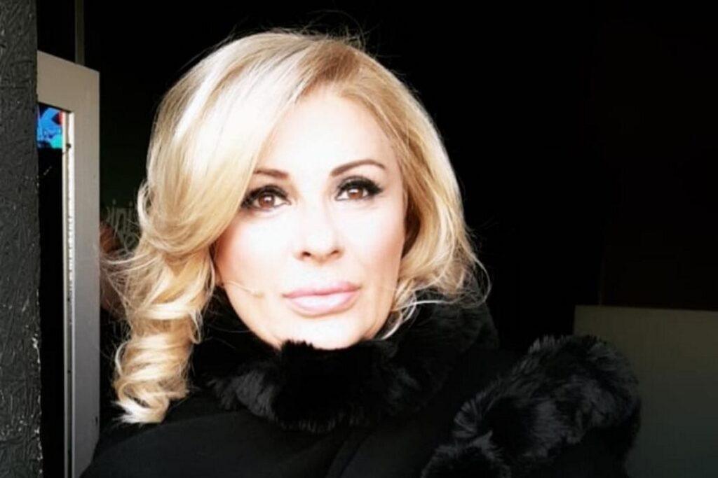 Quanto guadagna Tina Cipollari