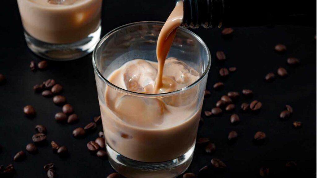 Baileys prezzo: gusti, gradi, cioccolato o fragola