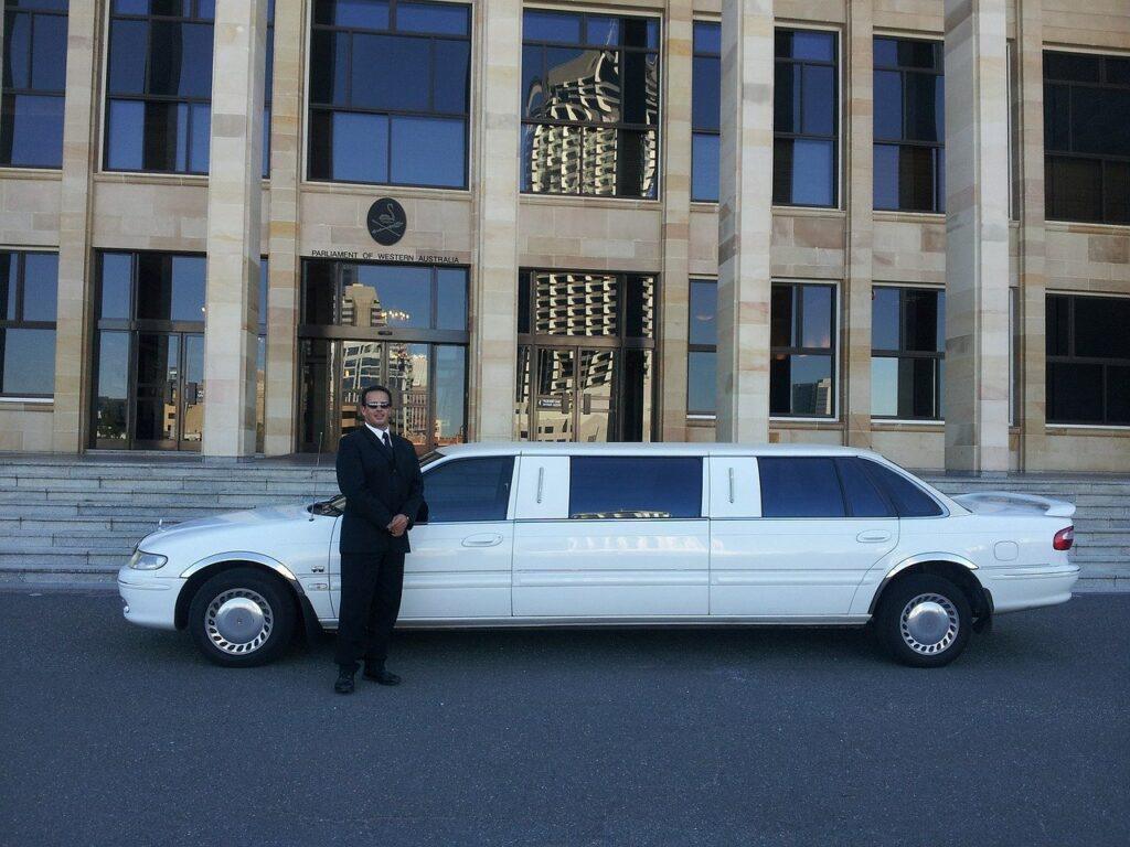 Quanto costa affittare una limousine?