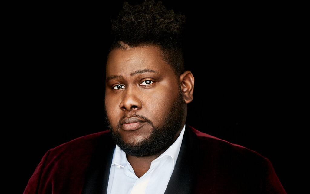 Chi è Atkins Estimond?