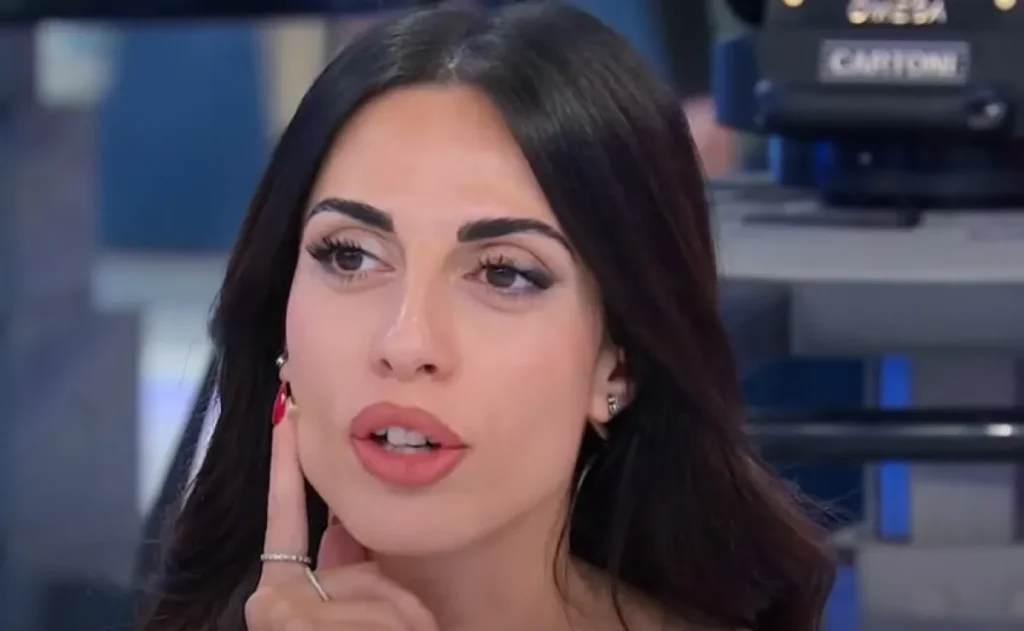 Chi è Morena di Uomini e Donne? Età, lavoro, vita privata e curiosità sulla dama del Trono Over