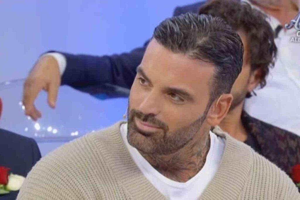 Chi è Mario di Uomini e Donne? Età, carriera e curiosità sul cavaliere del Trono Over