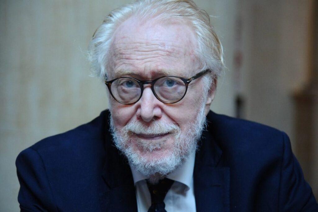 Paolo Guzzanti in primo piano