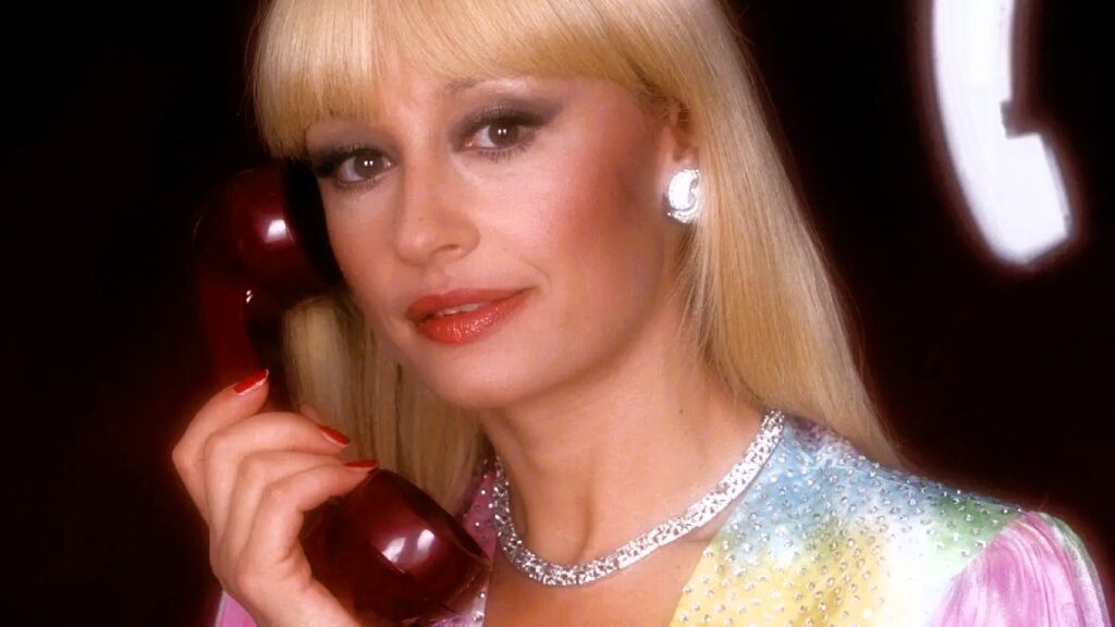 Buon compleanno, Raffaella CarrĂ : la diva senza tempo avrebbe compiuto 82 anni