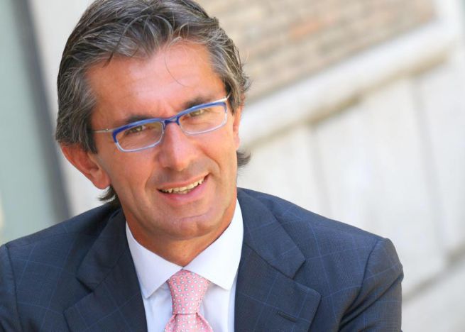 Chi è Vincenzo Novari? Età, carriera, patrimonio, figli e la verità sul rapporto con Daniela Ferolla