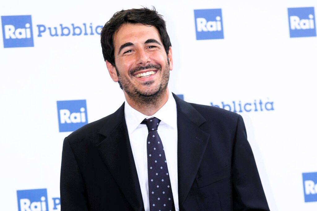 Fabio Gallo, chi è il conduttore di Unomattina Weekly: età, altezza, vita privata