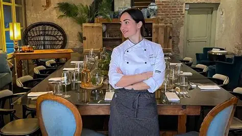 Chi è Micol Zorzella? La chef veronese che ha rivoluzionato la ristorazione con un solo tavolo