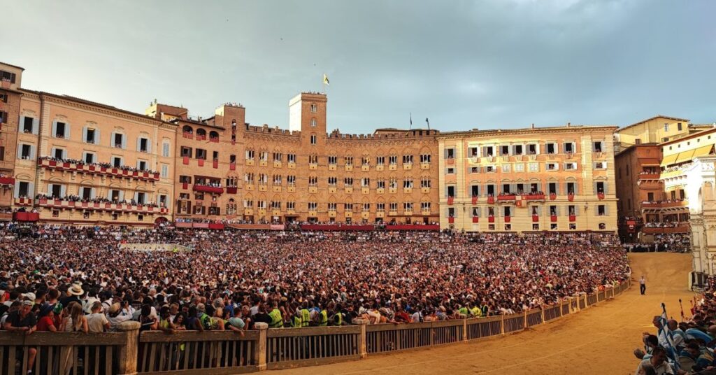 Chi ha vinto il Palio di Siena 3 luglio 2025? vince l’Oca con Tittìa su Diodoro