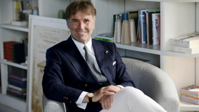 Chi è Brunello Cucinelli? Età, filosofia, patrimonio e perché il suo “capitalismo umanistico” è il modello di cui tutti parlano