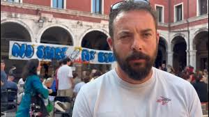 Chi è Tommaso Cacciari, attivista veneziano nipote del filosofo Massimo