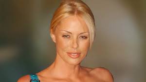 Chi è Ela Weber e cosa fa oggi la “Sellerona” di Bonolis: età, marito, carriera