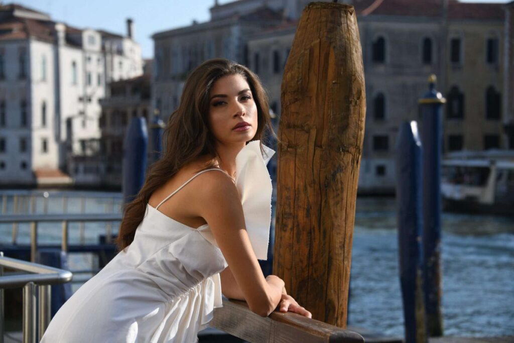 Chi è Madalina Doroftei fidanzata di Alessandro Egger: età, lavoro, modella, laurea