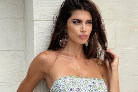 Chi è Fabrizia Santarelli: età, altezza, Miss Italia, libro, spiritualità