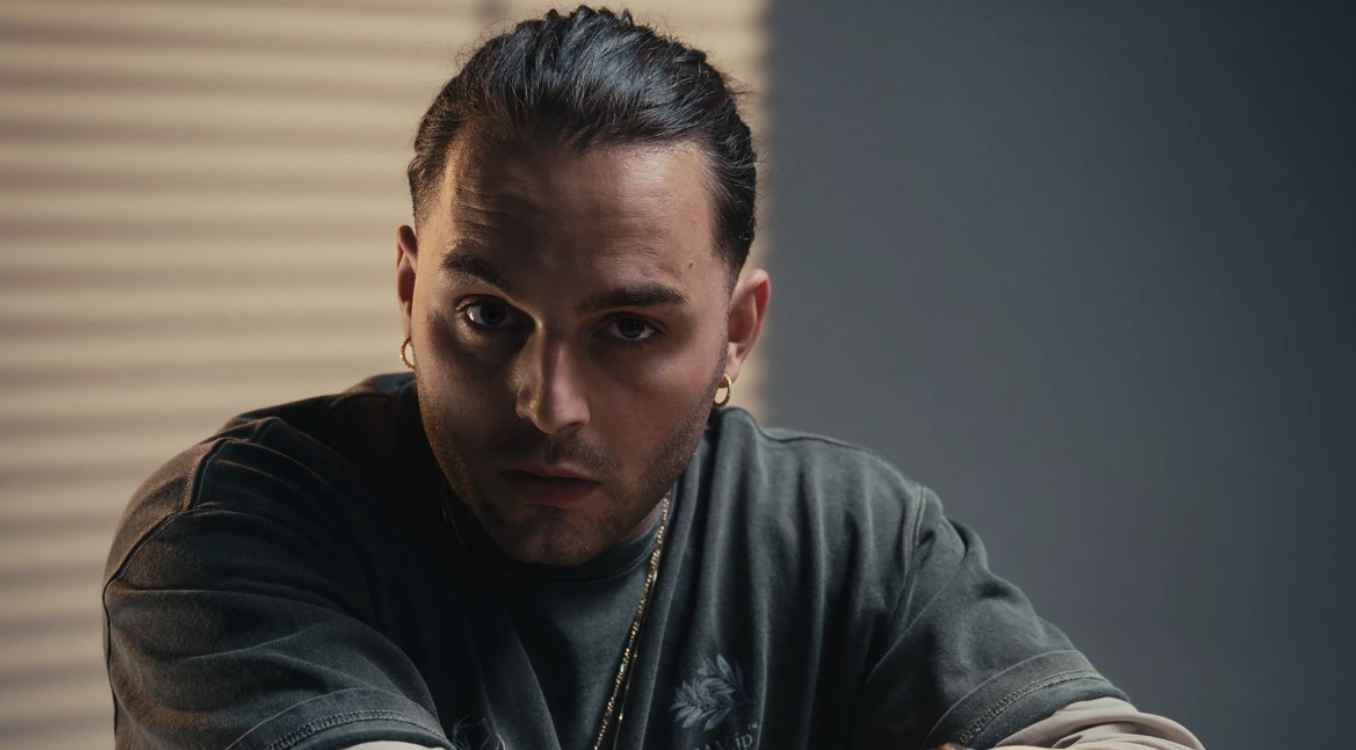 Ernia per soldi e per amore