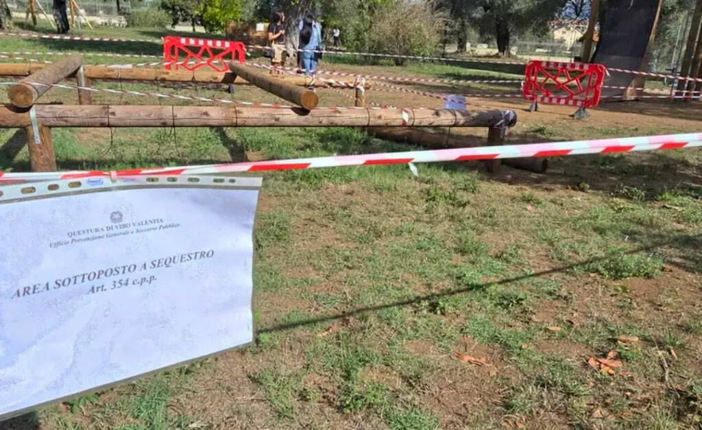 E' morto il piccolo Francesco a Vibo Valentia, il bambino schiacciato da una trave al parco urbano