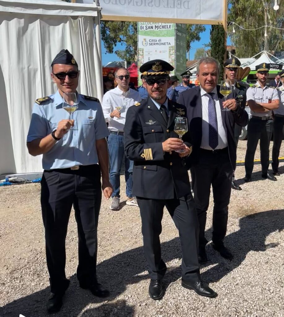 Chi sono Simone Mettini e Lorenzo Nucheli? Il comandante del 70° Stormo e il suo allievo pilota morti nel tragico incidente al Circeo