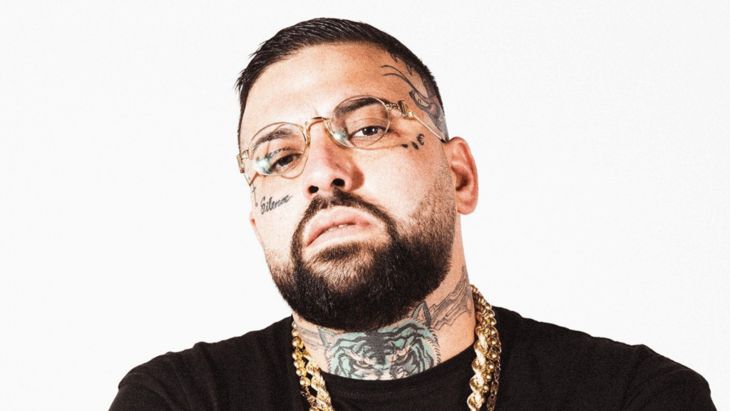 Chi è Niko Pandetta, il cantante neomelodico che ha lasciato il carcere per scontare la pena in comunità